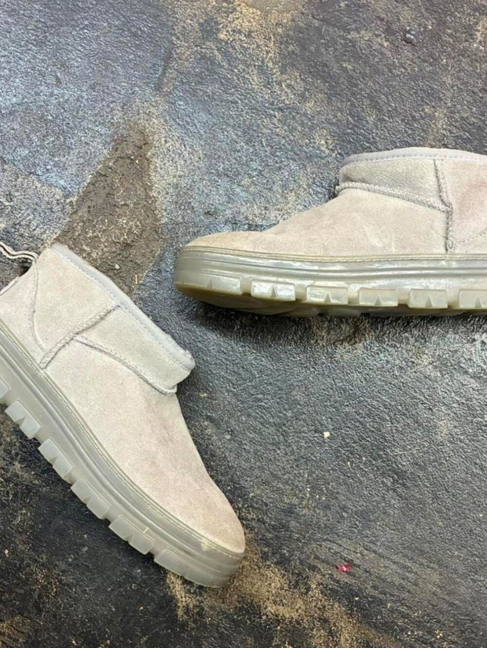 UGG CLASSIC ULTRA CLEAR  👉 FREE SHIPPING 👈